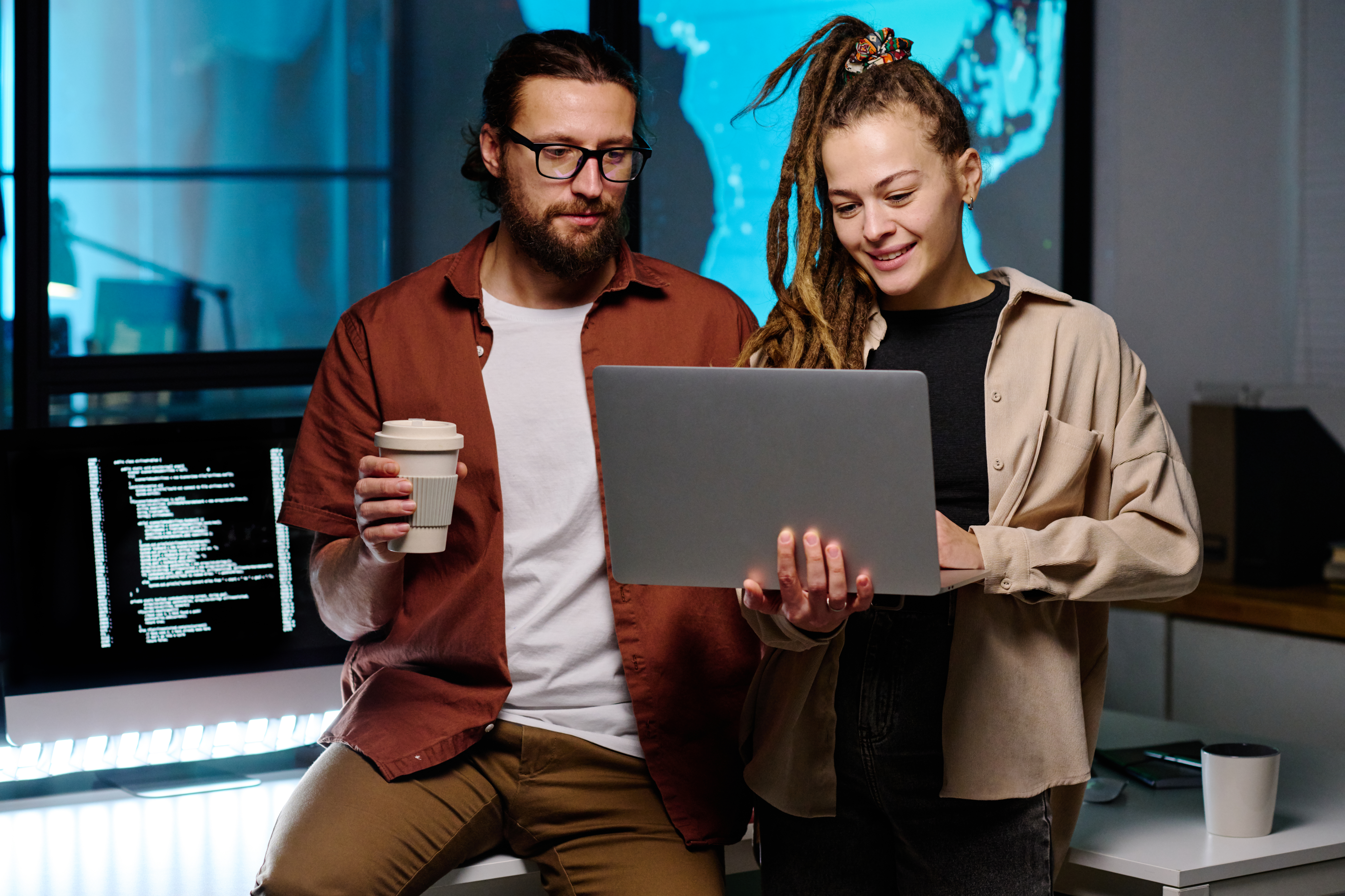 happy female it manager and her male colleague loo 2025 03 14 01 30 25 utc
